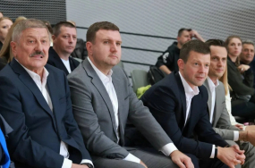 Реутовская команда "Фаворит-Моторс" победила "Рубин" из Балашихи в турнире по мини-футболу