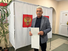 Геннадий Коконин отдал свой голос на выборах депутатов